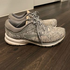Brooks Launch 5 Running Shoes